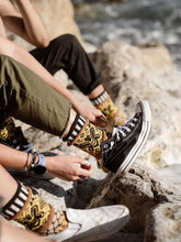 Load image into Gallery viewer, Honey Bee Solmate Socks
