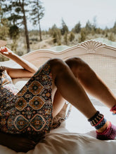 Load image into Gallery viewer, Sunny Solmate Socks