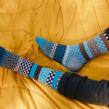 Load image into Gallery viewer, Walnut Wool Solmate Socks