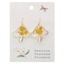 Load image into Gallery viewer, Vintage Toadstool Dried Flower Earrings