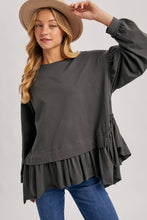 Load image into Gallery viewer, RUFFLED PEPLUM HEM OVERSIZED KNIT TOP