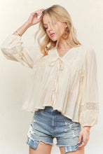 Load image into Gallery viewer, SOLID LONG SLEEVES TOP WITH EYELET