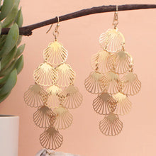 Load image into Gallery viewer, Outline Gold Shell Cascade Earrings