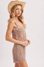 Load image into Gallery viewer, SHEER CROCHET SLEEVELESS SQAURE NECK TOP