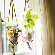 Load image into Gallery viewer, Saree Plant Hanger