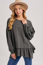 Load image into Gallery viewer, RUFFLED PEPLUM HEM OVERSIZED KNIT TOP