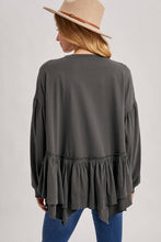 Load image into Gallery viewer, RUFFLED PEPLUM HEM OVERSIZED KNIT TOP
