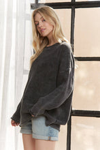 Load image into Gallery viewer, RIBBED TEXTURE OVERSIZED SWEATER