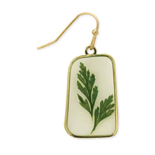 Load image into Gallery viewer, Fern Dried Flower Gold Earrings