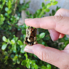 Load image into Gallery viewer, Pocket Mini Brass Statues