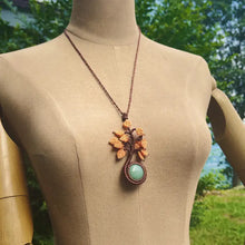 Load image into Gallery viewer, Dryad Tree Leaves Gemstone Necklace