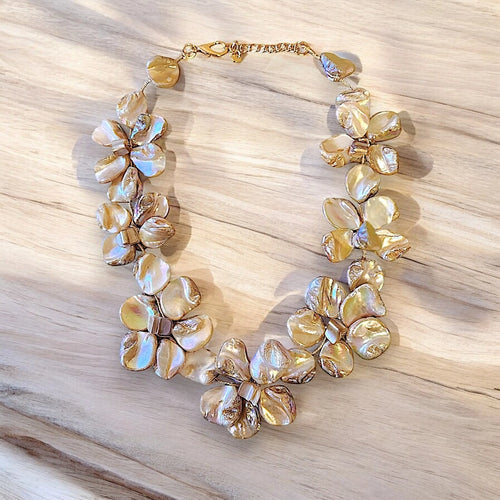 Flower Seashell Necklace