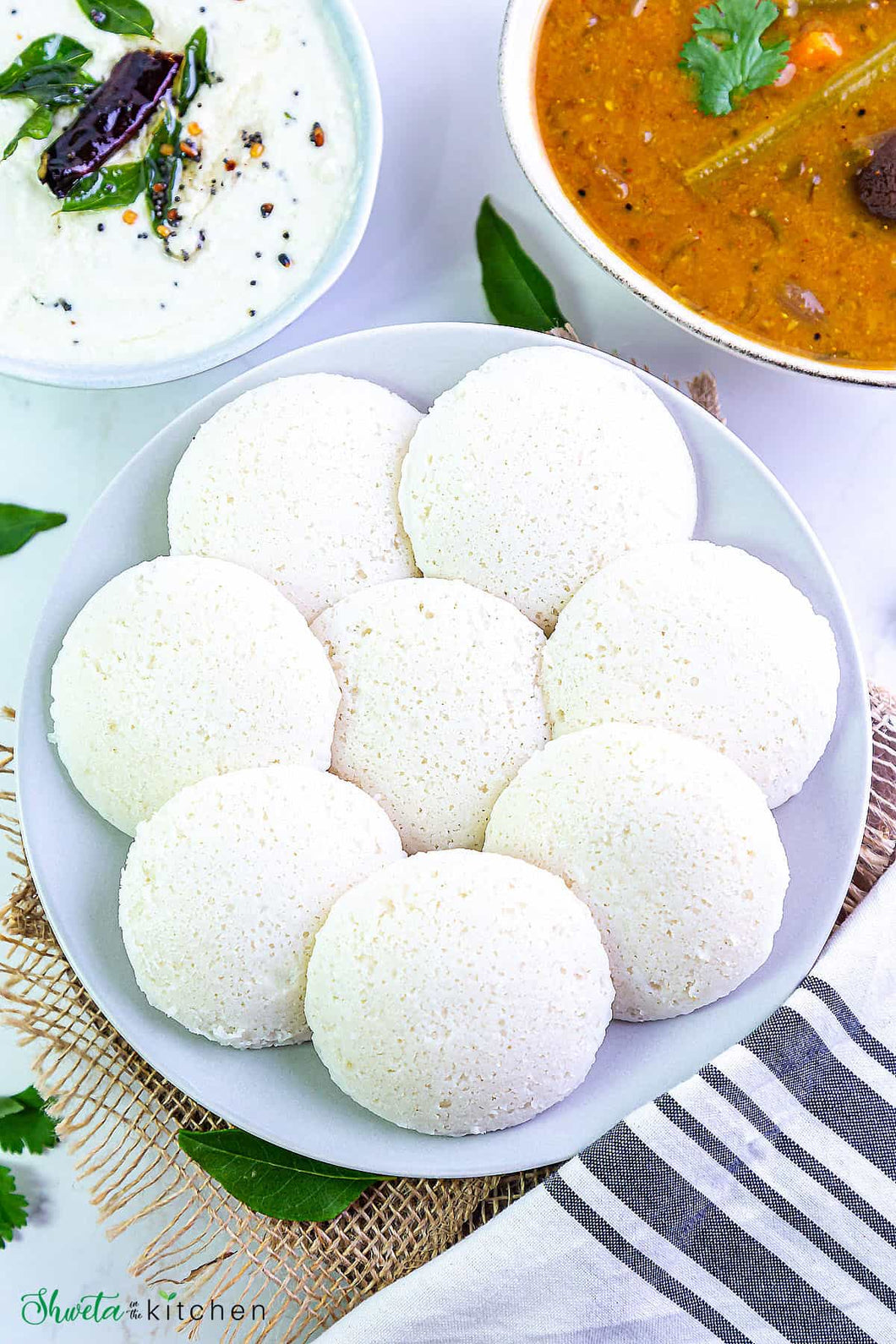 Idli Sambar with Chutnee