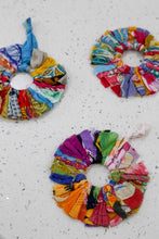 Load image into Gallery viewer, Saree Sunburst Ornament