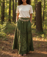 Load image into Gallery viewer, Pari Vintage Vibe Skirt with Pockets