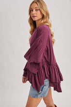 Load image into Gallery viewer, RUFFLED PEPLUM HEM OVERSIZED KNIT TOP