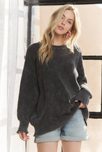 Load image into Gallery viewer, RIBBED TEXTURE OVERSIZED SWEATER