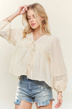 Load image into Gallery viewer, SOLID LONG SLEEVES TOP WITH EYELET