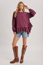 Load image into Gallery viewer, RUFFLED PEPLUM HEM OVERSIZED KNIT TOP