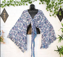 Load image into Gallery viewer, Bohemian Floral Wrap Top