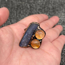 Load image into Gallery viewer, Irregular Kyanite &amp; Yellow Hematoid Quartz Ring